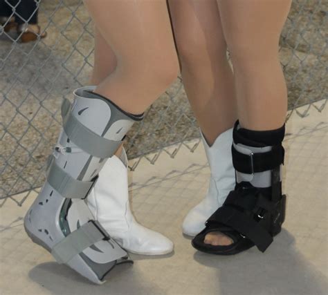Hairline Fracture Foot Boot What You Need To Know If You Have A