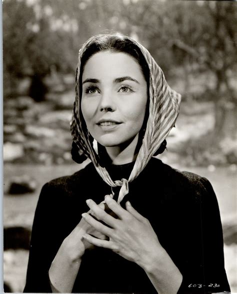 1943 JENNIFER JONES in THE SONG OF BERNADETTE Photo (218-N ) • $10.97