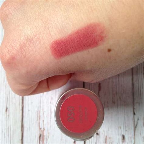 test lippenstift p2 full matte lipstick farbe 050 require more pinkmelon