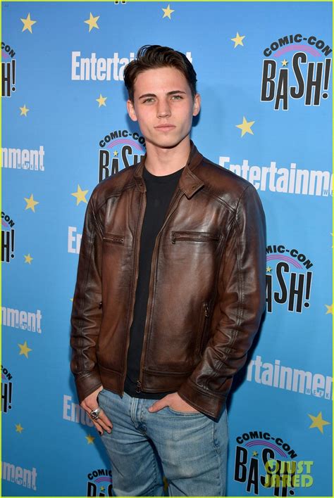He S All That Actor Tanner Buchanan Talks About Playing Lgbtq Roles Photo Pictures