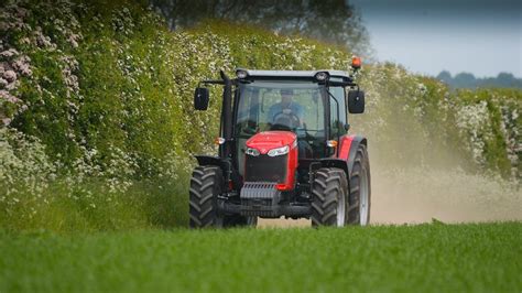 Τη χρυσή τομή βρίσκει η Massey Ferguson με τους νέους ελκυστήρες 4700 M