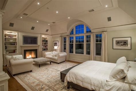 A medium sized bed, placed in the center of then, place a room divider behind the bed—preferably one that includes storage space. 20 Gorgeous Master Bedrooms with Sitting Areas | Master ...
