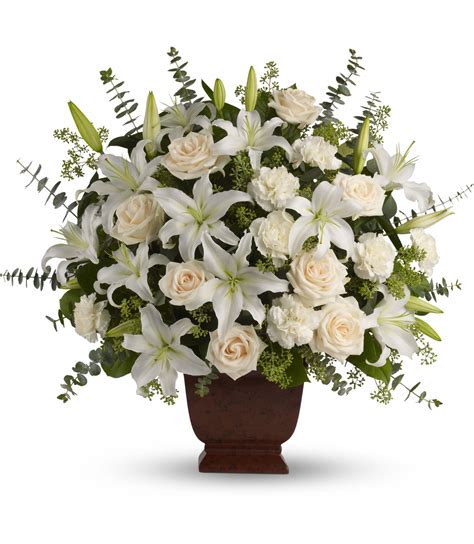 Deepest Sympathy Arrangement Chattanooga Florist Humphreys Flowers