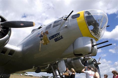 Coventry 150708 Walk Around Of Boeing B 17 G Flying Fortre Flickr