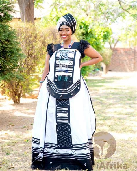 9 Ways To Wear Traditional Xhosa Wear In 2021 How To Wear Xhosa Fashion