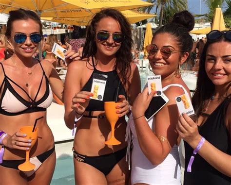 The Lovely Girls Partying At Ocean Beach Ibiza Are Loving Their Popbands Ibiza Girl Party