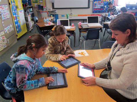 Hearing Impaired Students Observe Digital Learning Day Grayslake Il