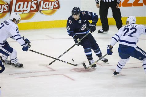 Preview And Gdt Winnipeg Jets Versus Toronto Maple Leafs Arctic Ice