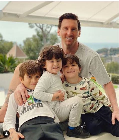 Lionel Messi Spent Coffee Time With His Son Ciro Latest Football News