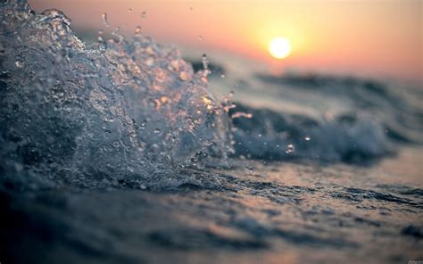 Pin By Marion Keehl On Ocean Sea Water Sunset Depth Of Field Waves