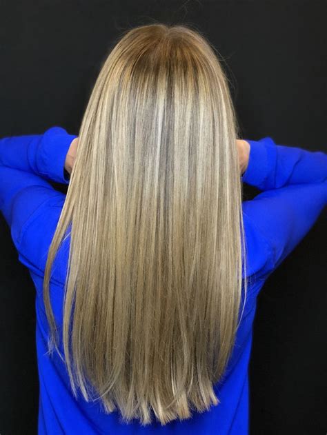 Melting Beige Balayage Blonde Hair Inspiration Dyed Blonde Hair Gorgeous Hair Color
