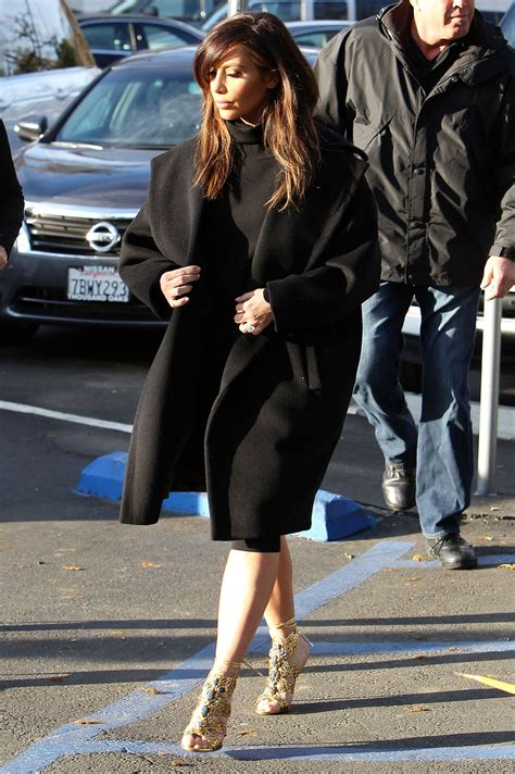 kim kardashian lunch with mom kris jenner at fins seafood grill westlake village february