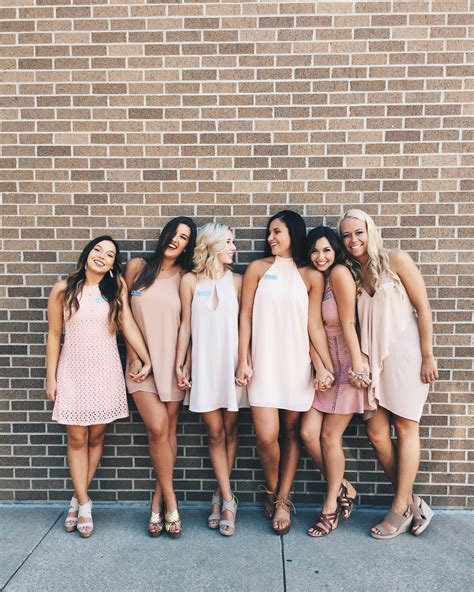Pin By Caroline On Love Sorority Outfits Recruitment Outfits Sorority Recruitment Outfits