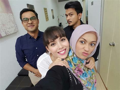 Mia adriana dan khuzairi melayari hidup bahagia berumah tangga. edtv: (Sembang) Ramai benci Ila, lakonan Faye Kusairi ...