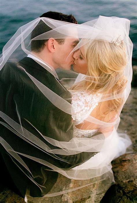 48 Most Creative Wedding Kiss Photos Wedding Forward