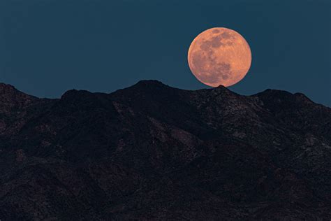 A Pink Supermoon Will Appear In The Sky This April