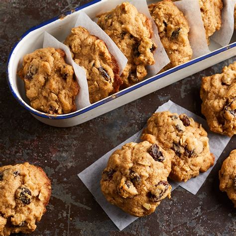 Soft and chewy healthy oatmeal cookies with applesauce, honey, raisins, and chocolate chips. Cinnamon-Raisin Oatmeal Cookies Recipe - EatingWell