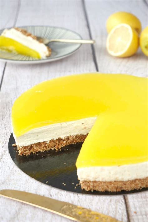 Incorporez la gélatine dans la crème en remuant. Le Cheesecake au Citron Facile Sans Cuisson - Pastry Freak ...