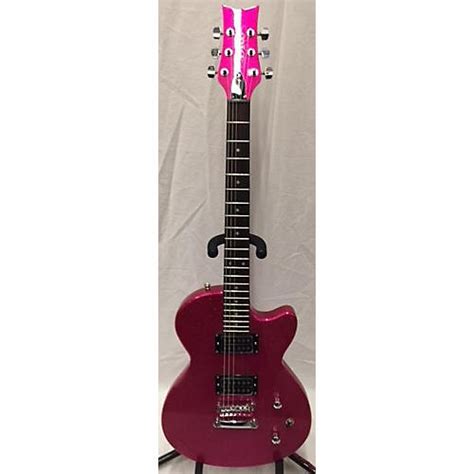 Used Daisy Rock Debutante Rock Candy Solid Body Electric Guitar Pink