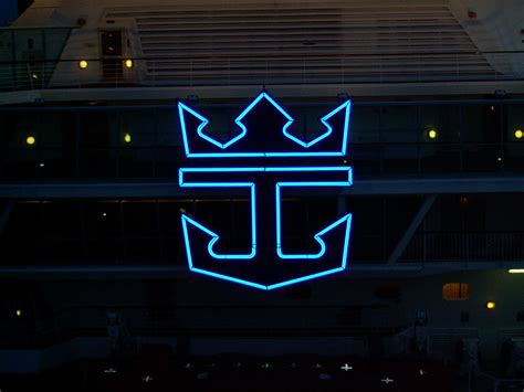 2005 Royal Caribbean Logo | Crown and Anchor Logo lit up on … | Flickr