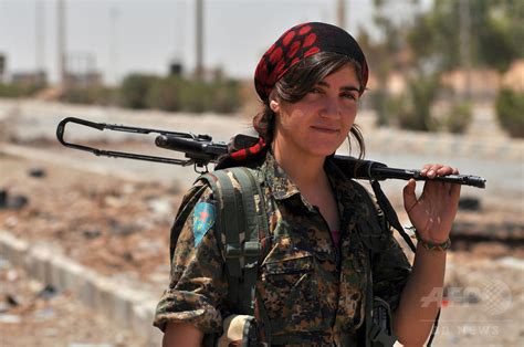 【afp記者コラム】isと戦う女性兵たちの正義と美と自由 写真11枚 国際ニュース：afpbb News