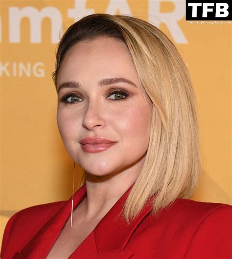 Hayden Panettiere Shows Off Sexy Cleavage And Legs At The 2022 Amfar Gala Los Angeles 76 Photos