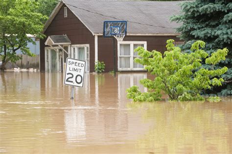 How To Handle Flood Damage After A Hurricane If Youre Uninsured