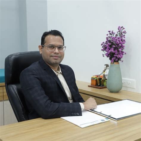 Dr Vikram Rajguru Orthopaedic Surgeon The Prolotherapy Clinic