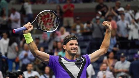 Began to play tennis at age five.only child of father, dimitar, who is a tennis coach, and mother, maria, who is a sports teacher and former volleyball. Grigor Dimitrov's Latest Racquet Specs | Tennisnerd.net