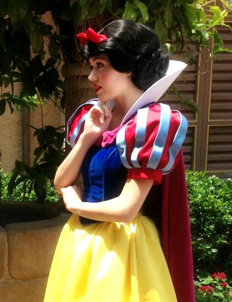 Disney Snow White Model