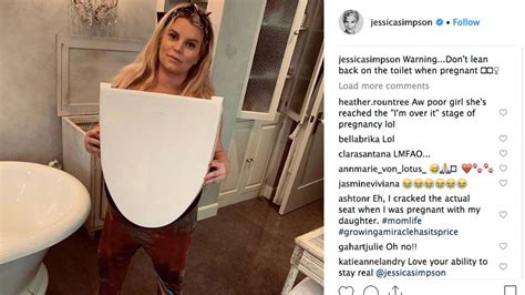 Pregnant Jessica Simpson Shares Photo Of Toilet Seat Mishap Miami Herald