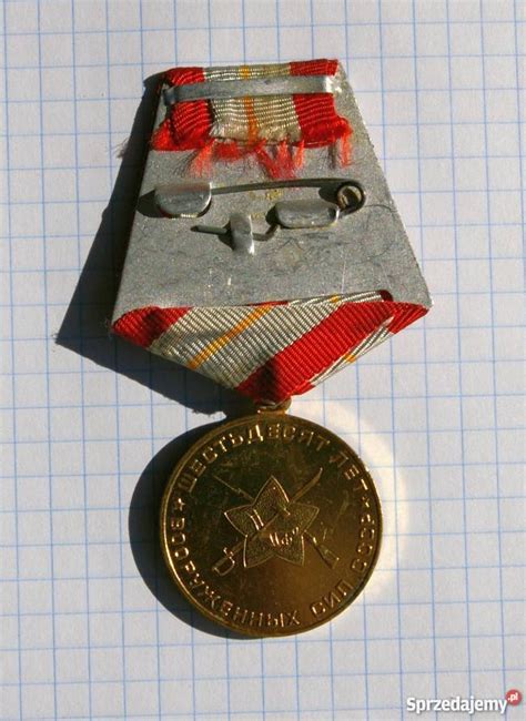 Wojskowy Medal 60 Lecia SiŁ Zbrojnych Zsrr Piszczac Sprzedajemypl