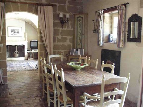 French farmhouse style kitchens with nordic influences are my personal favorite, and just in case white on white pleases your eye… a french farmhouse style kitchen with rustic reclaimed wood ceilings in a new build in utah has gustavian influences and charm to spare! Farmhouse Wooden Kitchen Tables As Ageless Rustic Interior ...