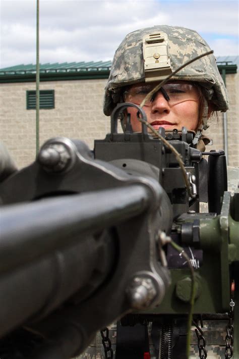 Reserve Soldiers Qualify With Crew Served Weapons At Operation Cold