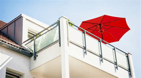 Verb Convertible Edge Parasol Na Balkon Mocowany Do Barierki Bless