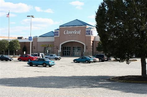 Why Richmond Why History Of Cloverleaf Mall Business