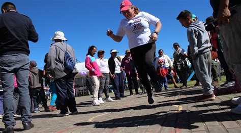 Los juegos tradicionales son aquellas manifestaciones lúdicas o juegos que por lo general se transmiten de generación en generación; Juegos Tradicionales De Quito - 20 Ideas De Fiestas Quito Juegos Tradicionales Fiesta De Casino ...