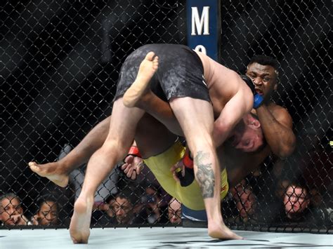 Кард / бои ufc 260: UFC 220: Stipe Miocic dominates Francis Ngannou after wild ...