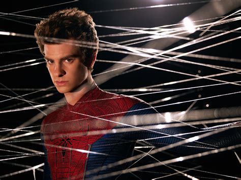 Two New Promo Images For The Amazing Spider Man See Spidey And Gwen