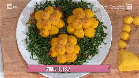 Gnocchi Di Semolino Farciti Sempre Mezzogiorno Youtube