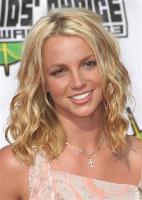 Britney Spears In Different Hairstyle Trendy Hairstyles 2014