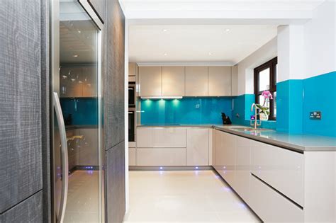 Gloss And Wood Two Tone Kitchen Modern Kitchen London By Lwk