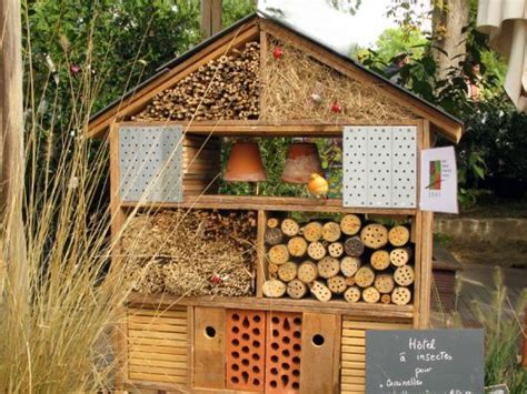 Une Maison Pour Les Insectes