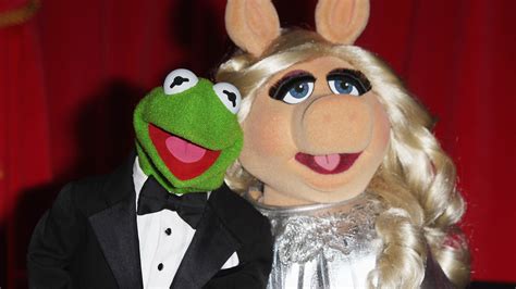 Kermit And Miss Piggy Call It Quits After 40 Years Of