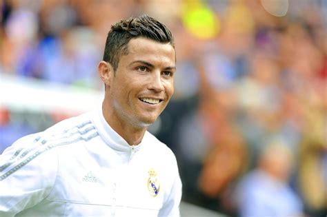 Ronaldo Net Worth Cristiano Ronaldo Net Worth In 2020 How He Spends
