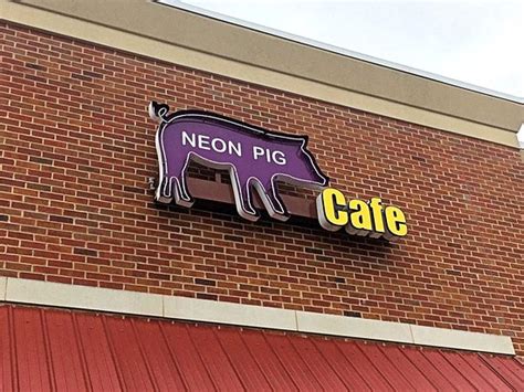 Neon Pig Cafe Tupelo Restaurant Reviews Phone Number And Photos