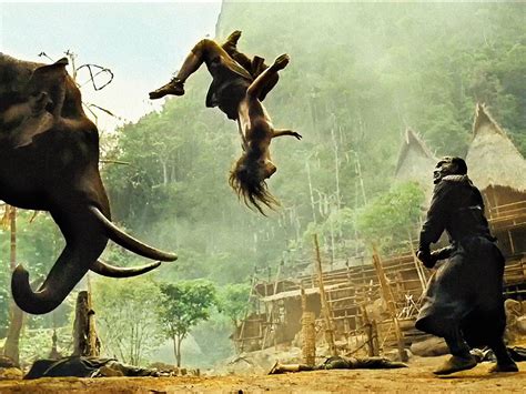 One day a sacred buddha statuette called ong bak is stolen from the village by a immoral businessman who sells it for exorbitant profits. Quello che gli altri non vedono: Ong Bak 2 - La nascita ...