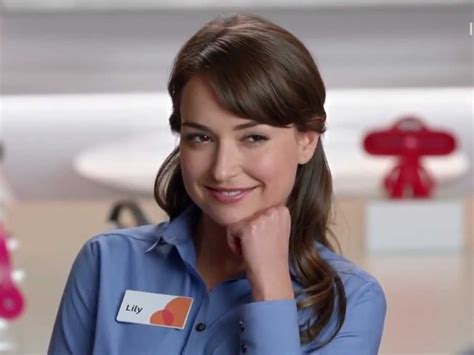 Milana Vayntrub Is Lily The Atandt Girl At And T Girl Lily From Atandt