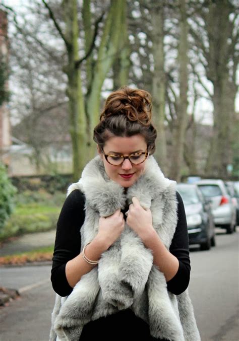 Fashion Street Style England Jade Rose Blog Diy Fashion Slouchy Faux Fur Vest No Sew