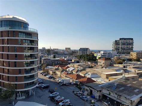 המסיבה של עופר ניסים ומאיה סימן טוב במרכז הקונגרסים חיפה ycity.co.il. פלורנטין: המוסכים יהפכו לפרויקט מגורים